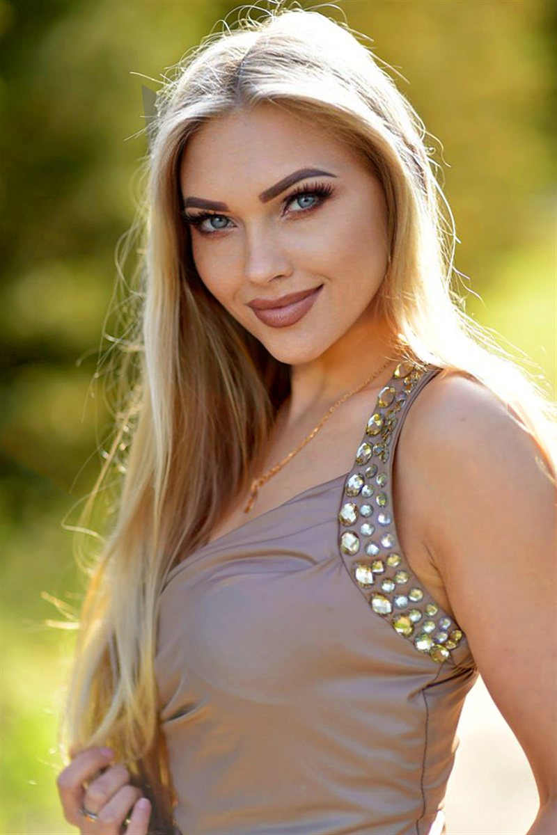 Beautiful Viktoria 41 Y O From Nikolaev With Blonde Hair ID 447263