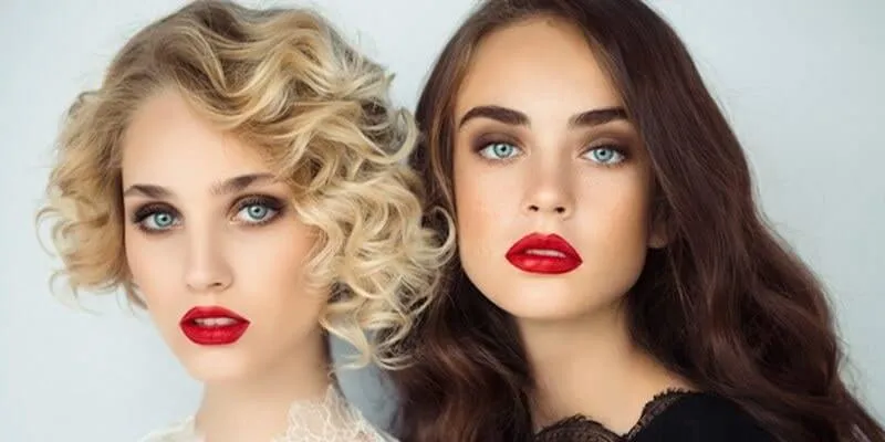 Blondes or Brunettes