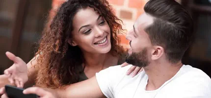 Comment aborder une fille : conseils simples et efficaces
