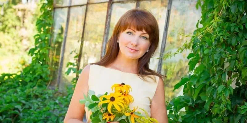 Benefits of dating a younger woman