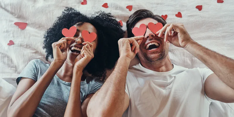 Casual dating versus serious relationships in Canada