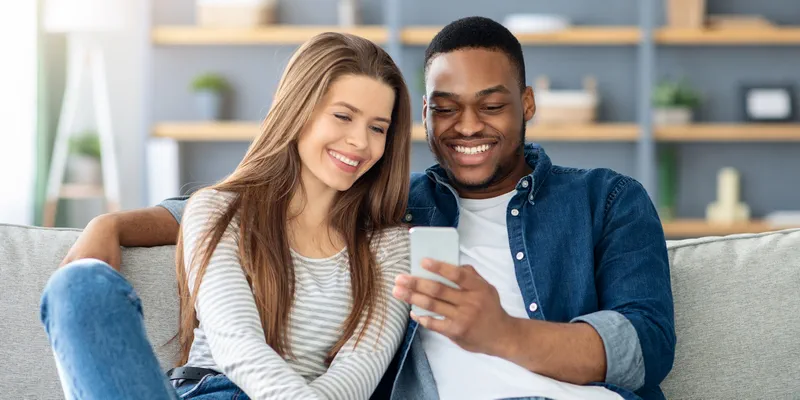 When men should move from chat to video in Canada