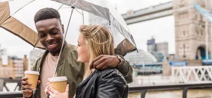 Dating in London Today: Why More Singles Turn to Online