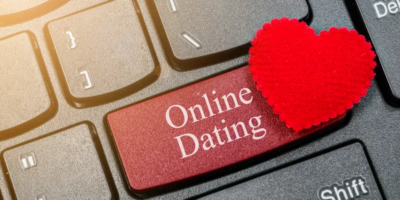 Dating in New Zealand today with small circles and online dating