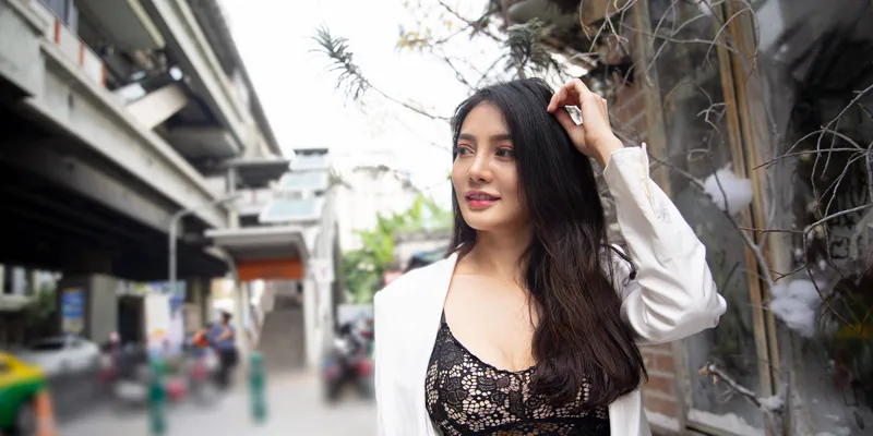 Where to meet women in the Philippines