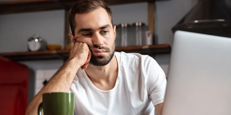 Frustrated single men in the USA tired of modern dating and apps