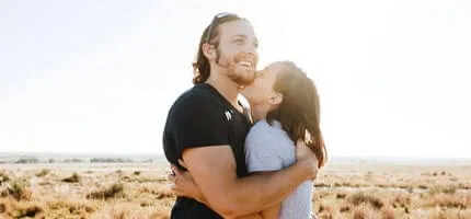 Emotional attraction vs physical attraction between people 