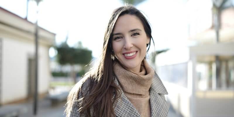 What does a european woman look like