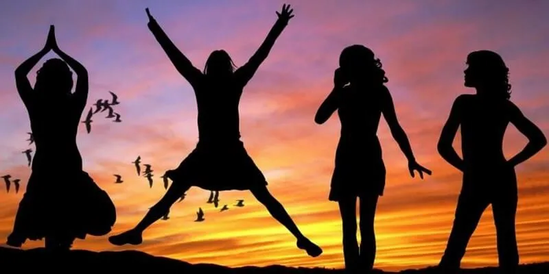 Fall in Love with a Travel Girl