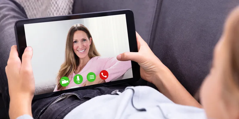 How to ask for live video chat naturally