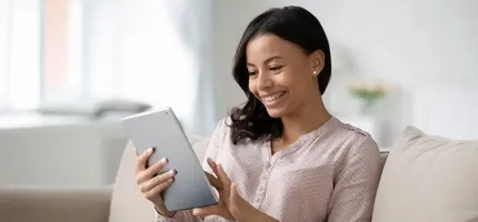 How to Start a Live Video Chat With a Woman Online