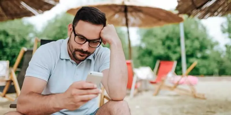 Long-distance international relationships for Australian men