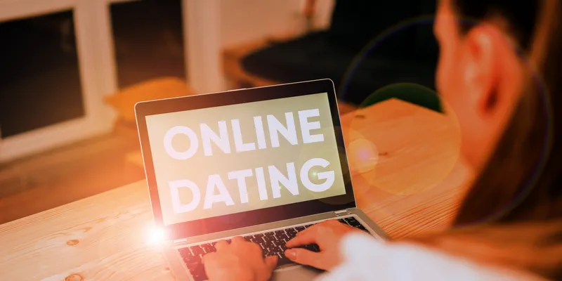 How international dating starts online