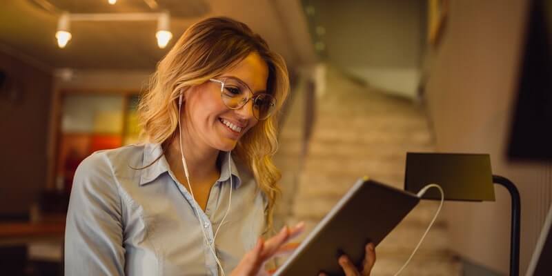 What do Irish girls look like