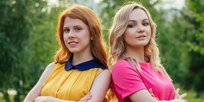 Redheads vs Blondes