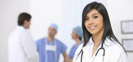 Comment sortir avec un médecin: Les difficultés et les avantages...