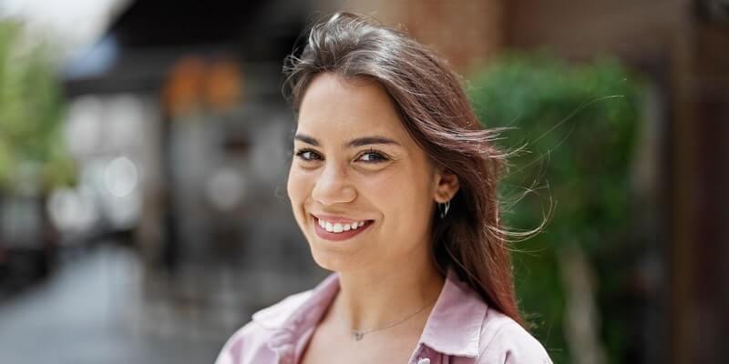 Spanish women features