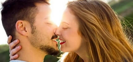 Peut-on s’embrasser au premier rendez-vous? Ça dépend de la situation