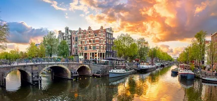 Where to Meet Women in Amsterdam: Top 10 Best Places