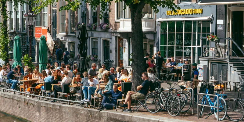 Top 10 best places to meet women in Amsterdam