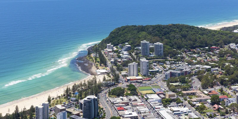 Burleigh Heads social atmosphere