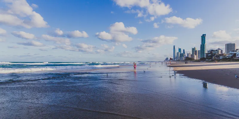 Main Beach and waterfront dating areas