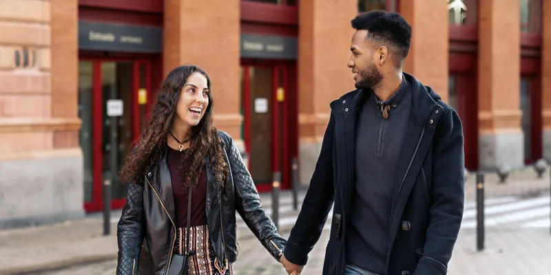 How to make a strong first impression when meeting women in Madrid