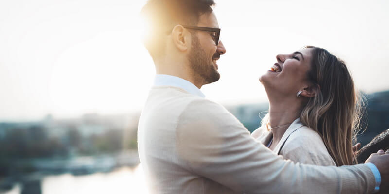 How to make a strong first impression when meeting women in Melbourne