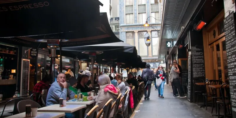 Top 10 best places to meet women in Melbourne