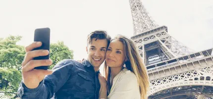 Where to Meet Women in Paris: Top 10 Best Places for Real Connections