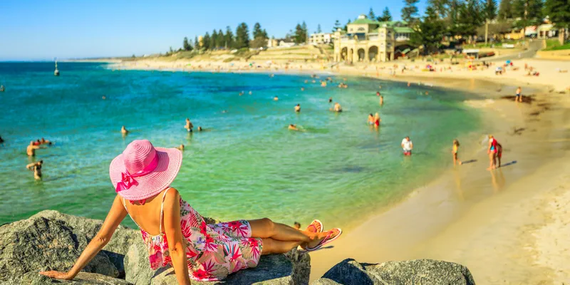 Why Perth is great for meeting women offline