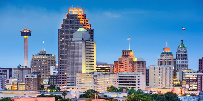 San Antonio social places for meeting women offline