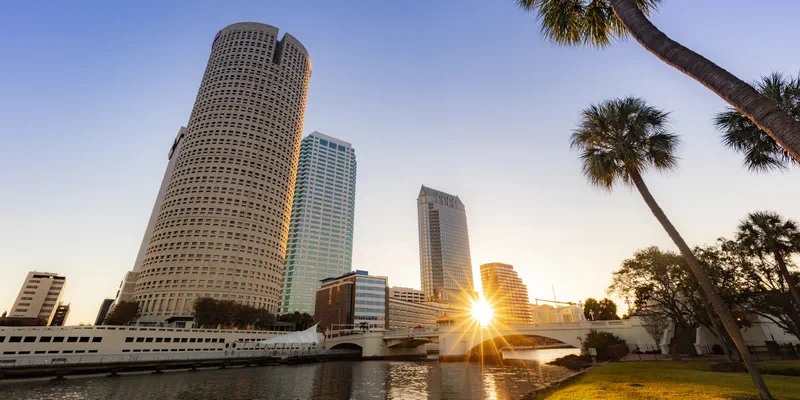 Best places to meet women in Tampa