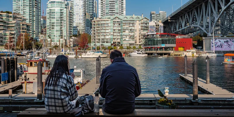 Why Vancouver is great for meeting women offline in cafés parks and along the seawall