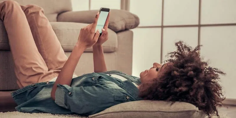 Online dating chat for meaningful international communication