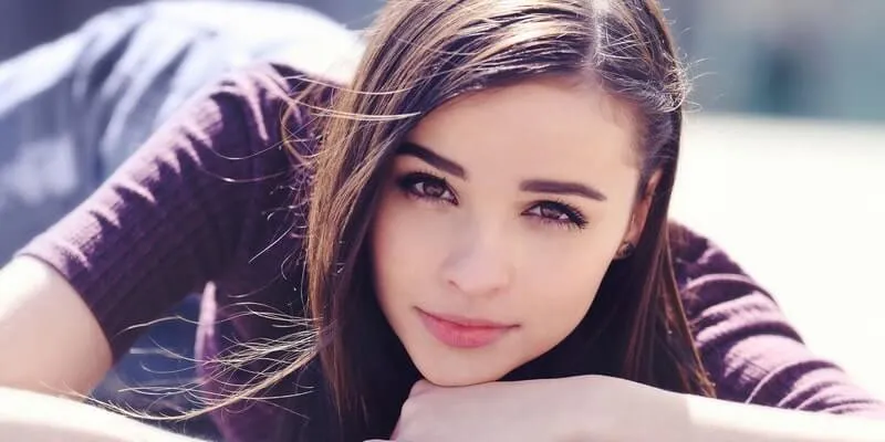 Date a Brown Eyed Girl
