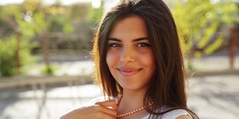 Women with hazel Eyes