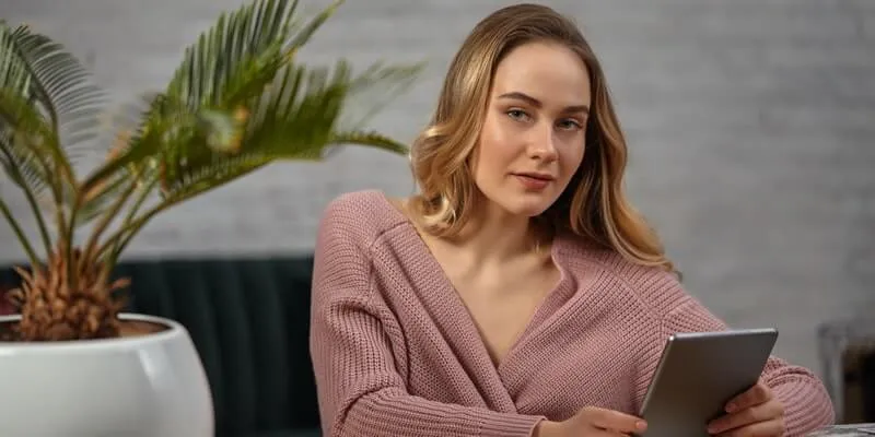 Chat with women online for dating and meaningful conversations