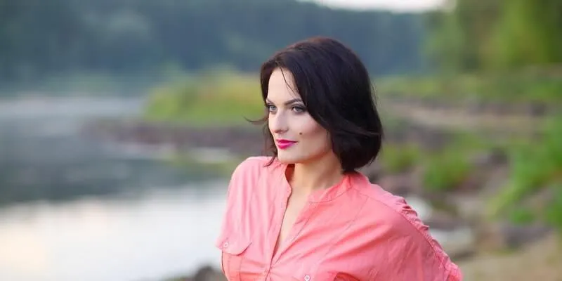 Slavic women values education culture and serious relationships