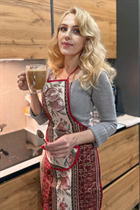 Date ukrainian tatiana from dnepr with Blonde hair age 51 photo-38