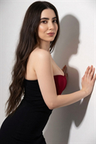 Esposa de Ucrania viktoriya de nikolaev con pelo Negro y edad 28 photo-22