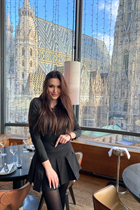 Ukrainian girl julia from kharkiv with Dark Brown hair age 26 photo-16