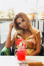 Novia de baku rosa con pelo Rubio y edad 37 photo-4