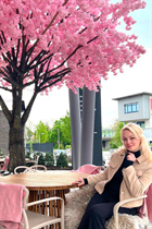 Femme allemande nadiia de bretten avec Blond cheveux 47 ans photo-1