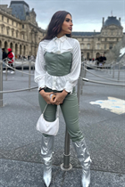 Chica bonita diana de madrid con pelo Marrón claro y edad 23 photo-20
