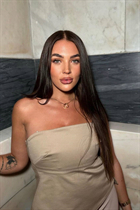 Mujer perfecta erin de manchester con pelo Marrón oscuro y edad 28 photo-12