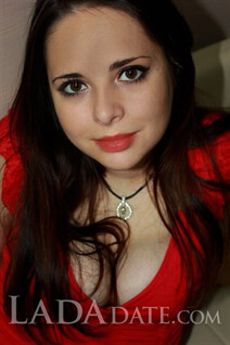 Pretty Ukrainian woman julia from cherkassy with Dark Brown hair age 30