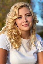 Pretty girl aelita from los angeles with Blonde hair age 28 photo-1