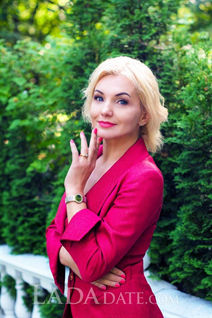 Ukrainian bride galina from rivne with Blonde hair age 55