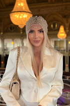 Mujer ucraniana para citas viktoriia de kyiv con pelo Rubio y edad 51 photo-26